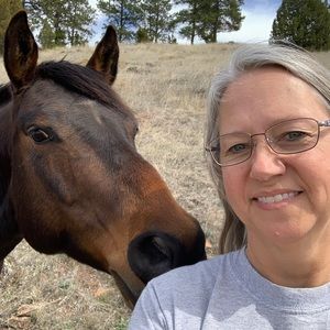 Meet your Posher, Laurie